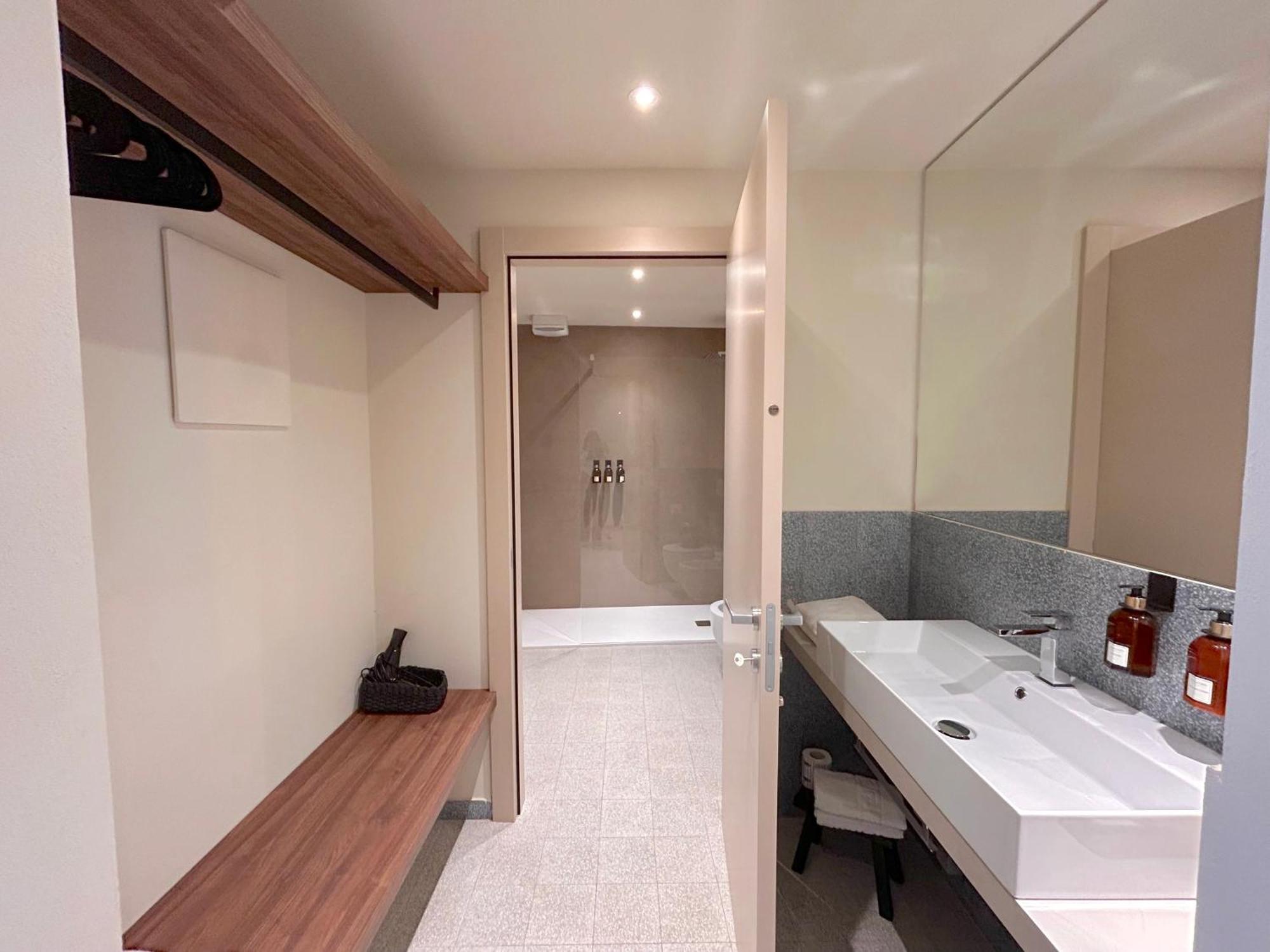 The Lake Suites Com - Luxury Stay In Лацизе Екстериор снимка