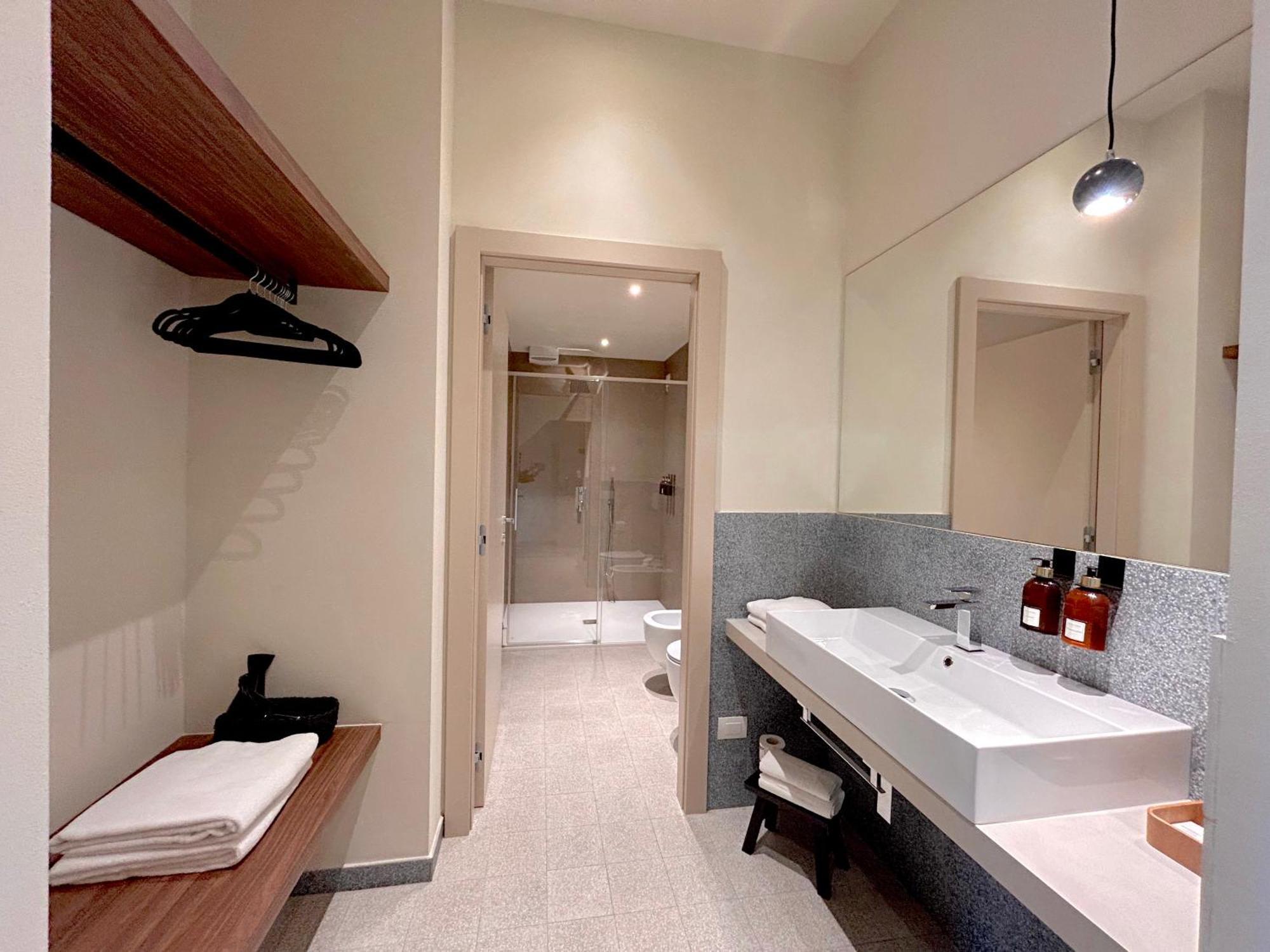The Lake Suites Com - Luxury Stay In Лацизе Екстериор снимка