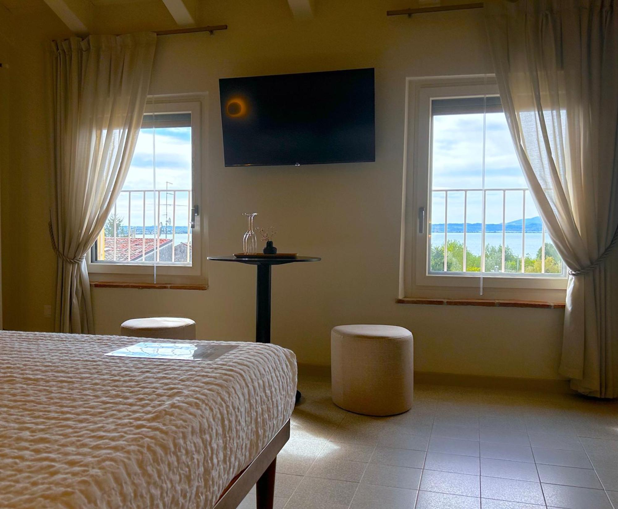 The Lake Suites Com - Luxury Stay In Лацизе Екстериор снимка