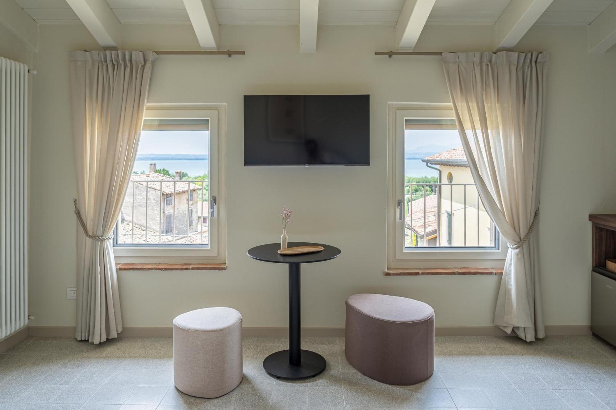The Lake Suites Com - Luxury Stay In Лацизе Екстериор снимка