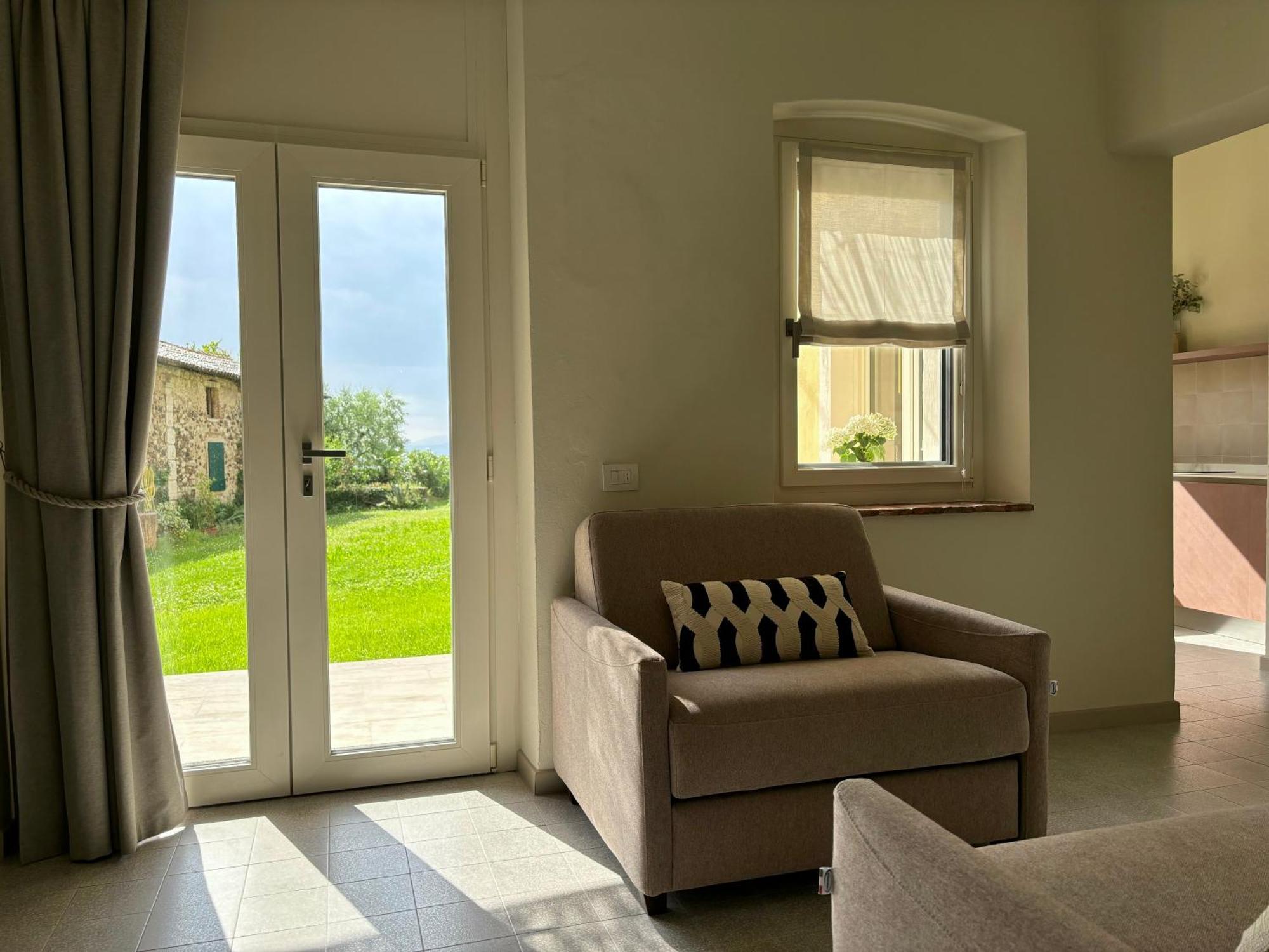 The Lake Suites Com - Luxury Stay In Лацизе Екстериор снимка